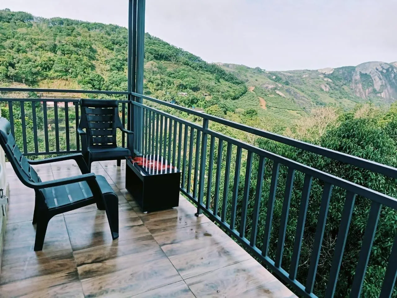 Empyrean Resorts Vagamon